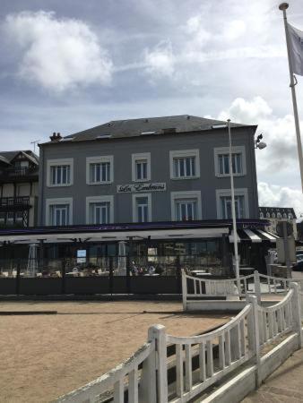 Les Embruns Hotell Trouville-sur-Mer Eksteriør bilde